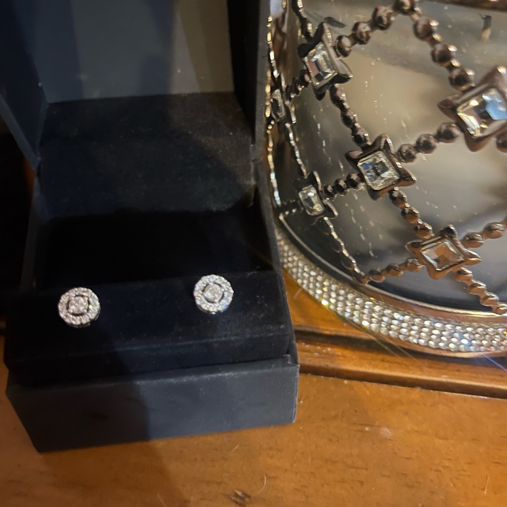 Gorgeous 1.4mm earrings from Zales